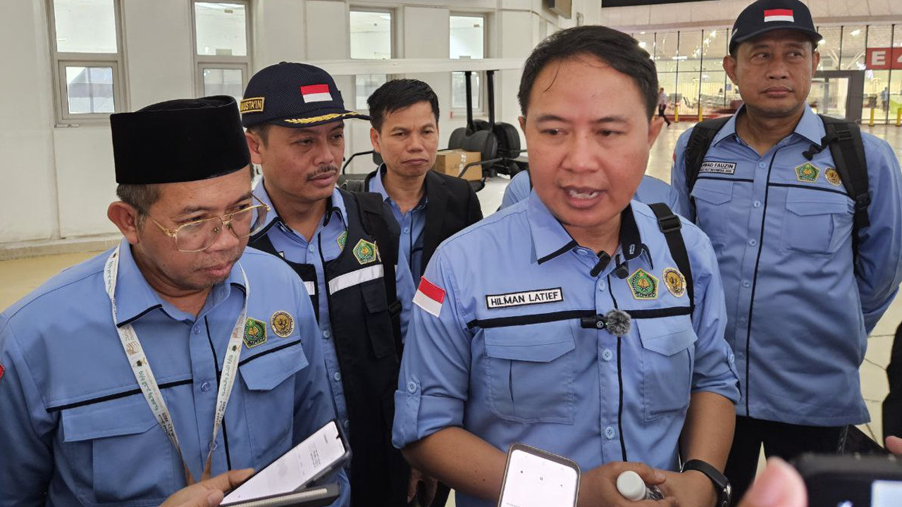 Banyak Pasangan Jemaah Haji Beda Hotel, Dirjen PHU: Jangan Pindah Hotel Sebelum Melapor 1 Banyak Pasangan Jemaah Haji Beda Hotel, Dirjen PHU: Jangan Pindah Hotel Sebelum Melapor