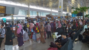 700 Calon Jemaah Umrah Gagal Berangkat, Padahal Sudah Punya Tiket Pesawat