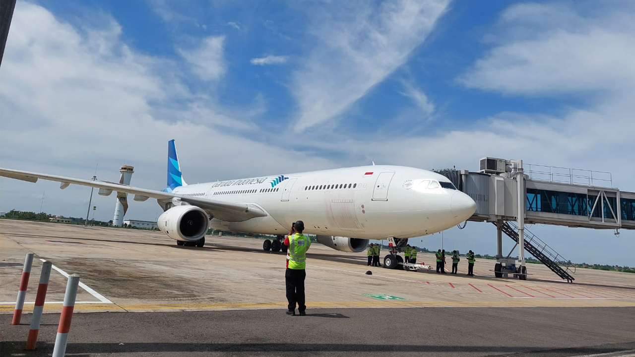 Plus Minus Penerbangan Umrah Transit di Negara Lain atau Langsung ke Saudi 1 Plus Minus Penerbangan Umrah Transit di Negara Lain atau Langsung ke Saudi