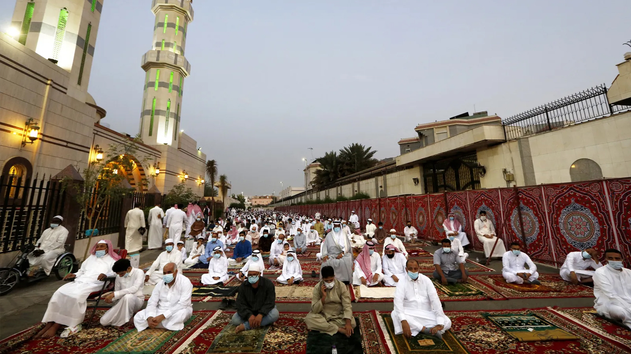 'BMKG Saudi' Prediksi Suhu Udara Tanah Suci Pada Agustus Lebih Panas dari Biasanya 1 ‘BMKG Saudi’ Prediksi Suhu Udara Tanah Suci Pada Agustus Lebih Panas dari Biasanya