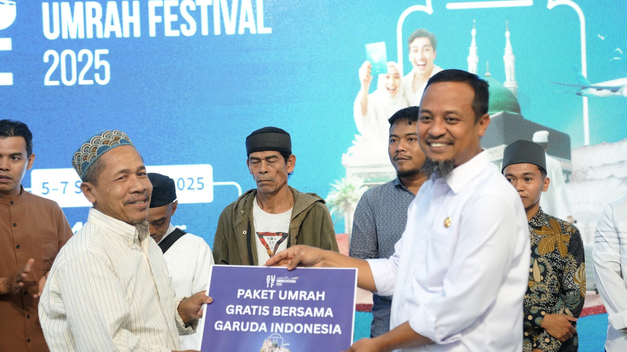 Gubernur Sulsel Ajak Pengusaha Travel Buka Program Umrah Tiga Hari 1 Gubernur Sulsel Ajak Pengusaha Travel Buka Program Umrah Tiga Hari