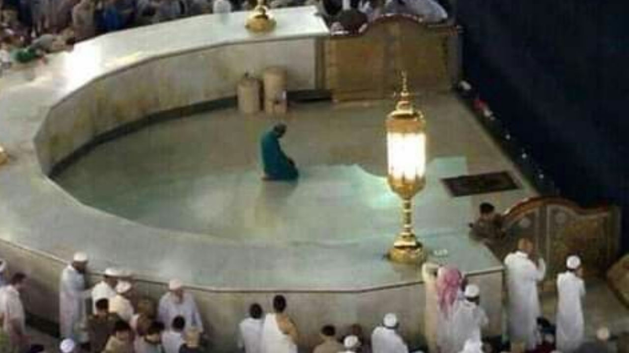 Ini Jadwal Terbaru dan Pembagian Waktu Laki-laki-Perempuan Salat di Hijr Ismail Kabah 1 Ini Jadwal Terbaru dan Pembagian Waktu Laki-laki-Perempuan Salat di Hijr Ismail Kabah
