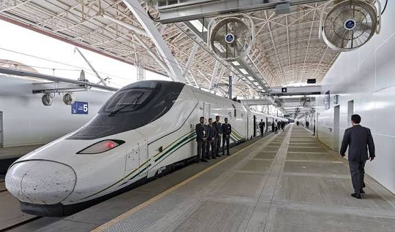Saudi Siapkan Proyek Kereta Cepat Land Bridge, Hubungkan Dua Kota yang Diantarai Laut Merah 1 Saudi Siapkan Proyek Kereta Cepat Land Bridge, Hubungkan Dua Kota yang Diantarai Laut Merah