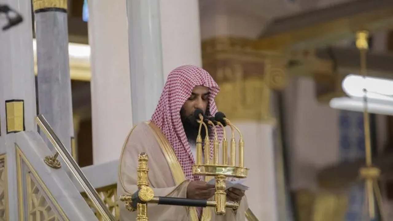 Khutbah Jumat di Masjidilharam dan Nabawi Bisa Didengarkan Dalam Bahasa Indonesia, Ini Caranya 1 Khutbah Jumat di Masjidilharam dan Nabawi Bisa Didengarkan Dalam Bahasa Indonesia, Ini Caranya