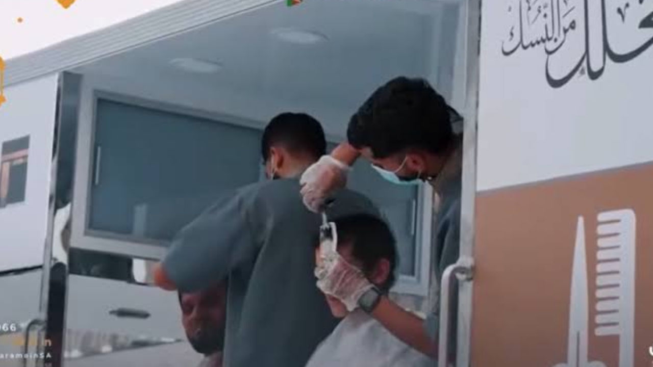 Penampakan Fasilitas Cukur Gratis di Area Masjidilharam, Dijamin Steril 1 Penampakan Fasilitas Cukur Gratis di Area Masjidilharam, Dijamin Steril