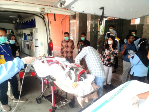 Satu Jemaah Umrah RI Tiba-tiba Tumbang saat Transit di Oman, Dapat Perhatian Penuh Kemenag