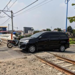 Empat Orang Rombongan Pengantar Calon Haji Meninggal Dunia, Akibat Mobil Tertabrak Kereta Argo Bromo