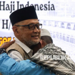 Menhaj RI Turun Langsung Sambut Kepulangan Kloter 17 Debarkasi Makassar, Imbau Jaga Kemabruran Haji