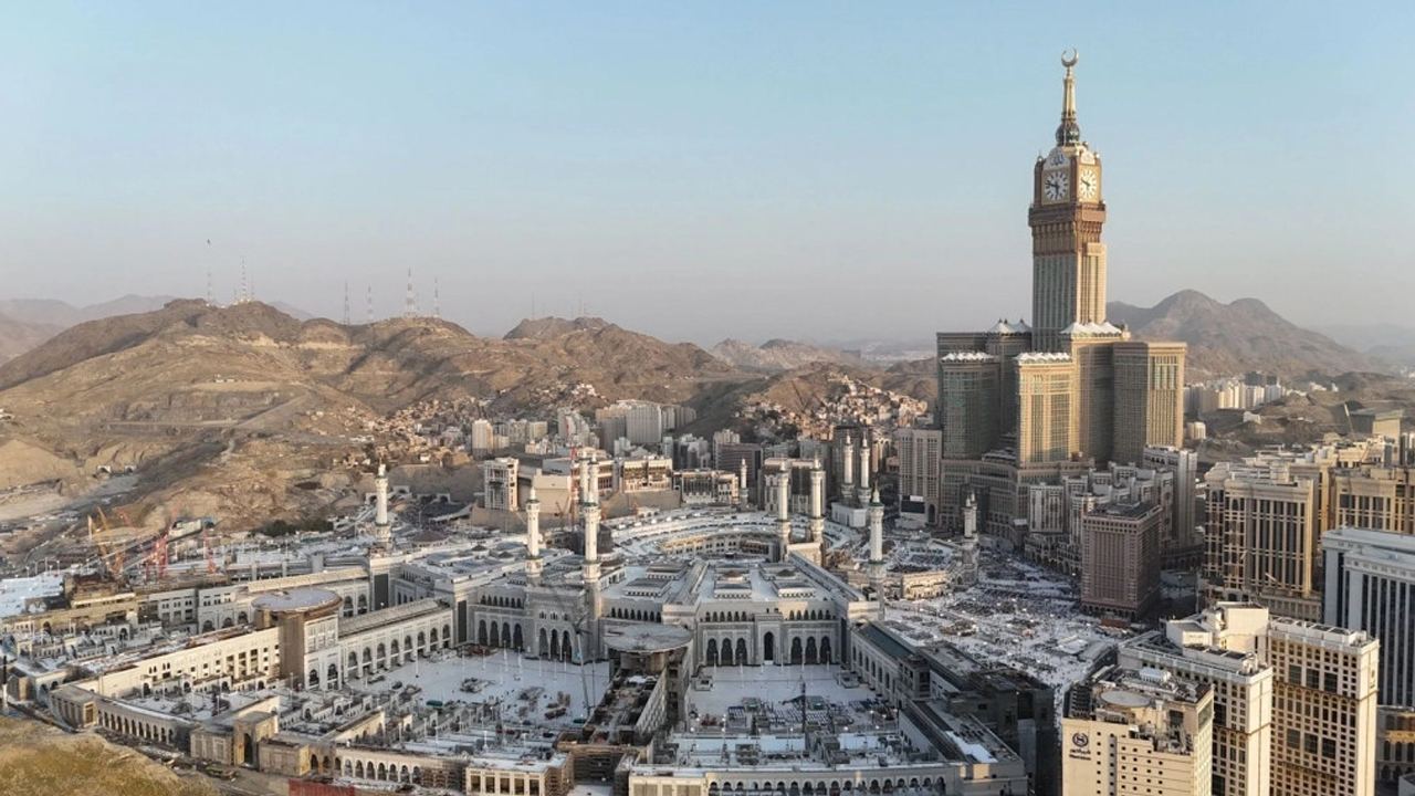 Arab Saudi Gelontorkan Rp18 Triliun untuk Modernisasi Makkah Perkuat Infrastruktur Kota Jemaah Haji dan Umrah