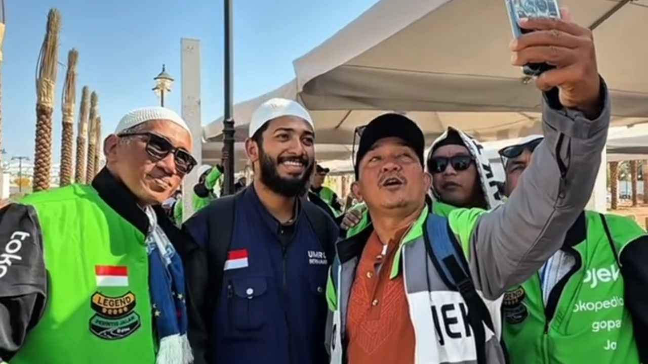 Grab Berangkatkan 105 Mitra Pengemudi Umrah, Ada dari Makassar dan Kendari 1 Grab Berangkatkan 105 Mitra Pengemudi Umrah, Ada dari Makassar dan Kendari